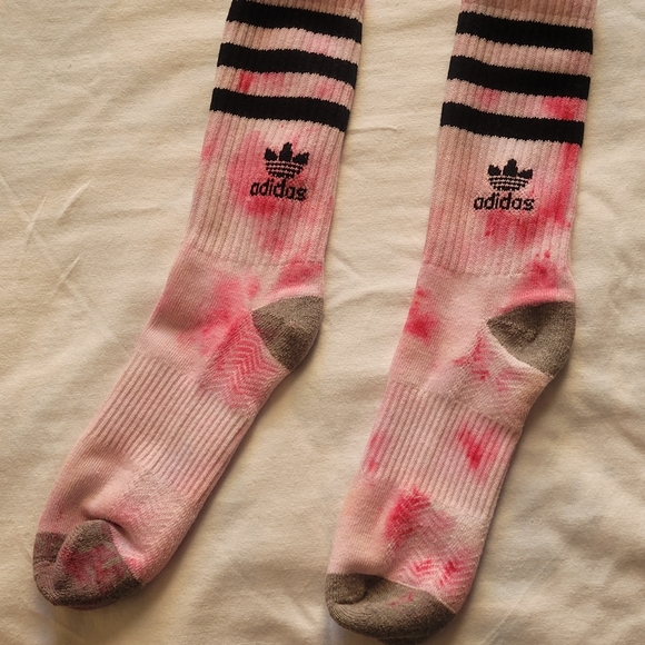 Tie dye pink socks - Picture 3 of 3